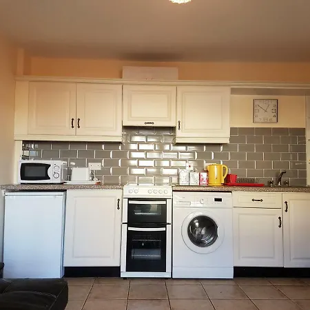 Lejlighed Ground Floor Marine Court